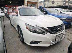 نيسان ألتيما